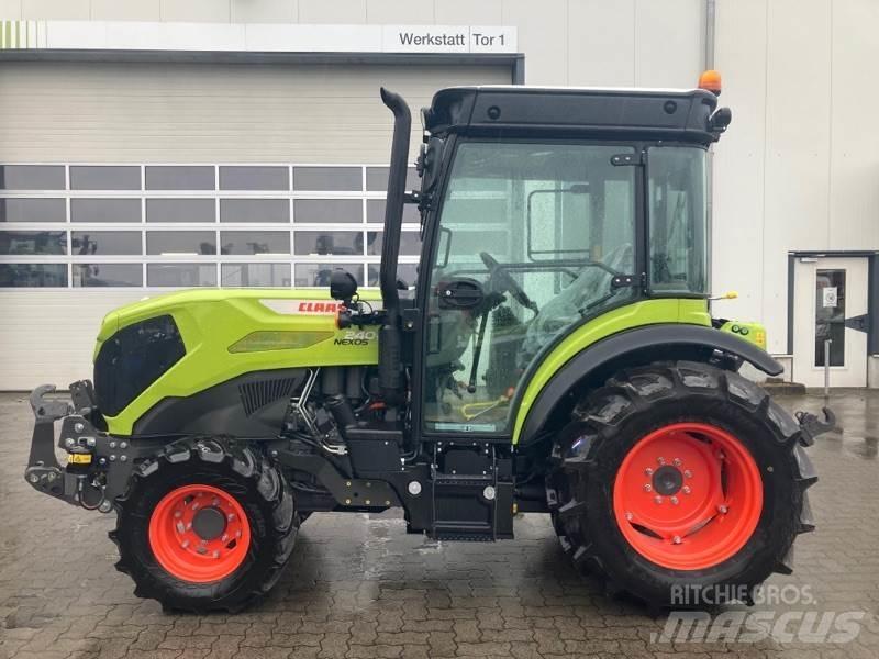 CLAAS NEXOS 240 S Трактора