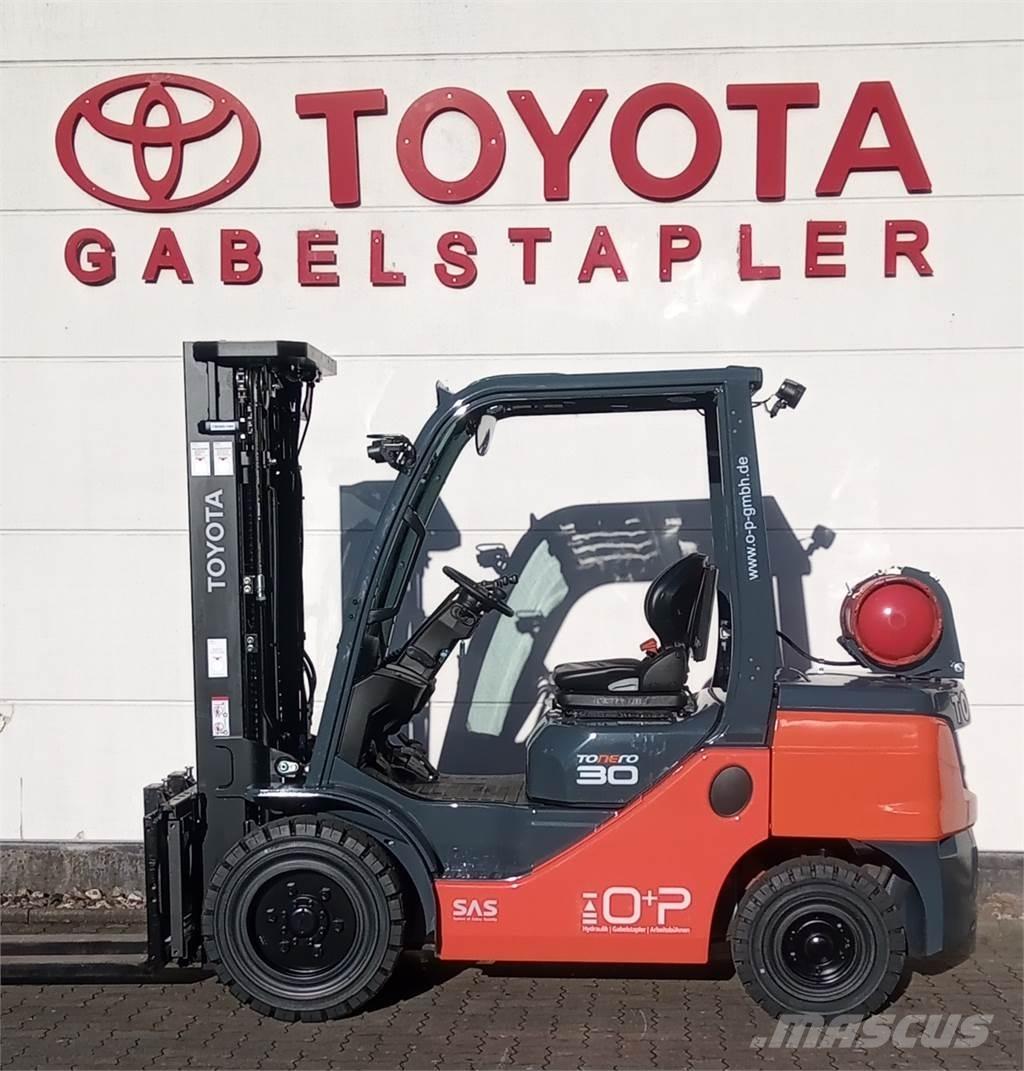 Toyota 02-8FGF30 Газовые погрузчики