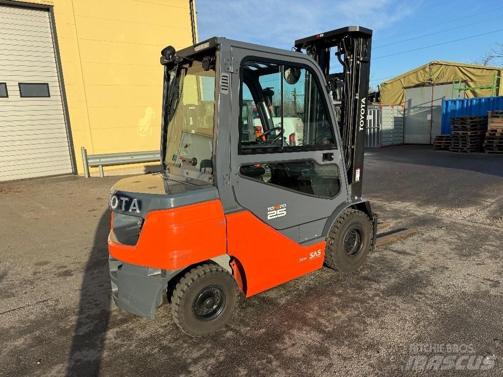 Toyota 52-8FDF25 Дизельные погрузчики