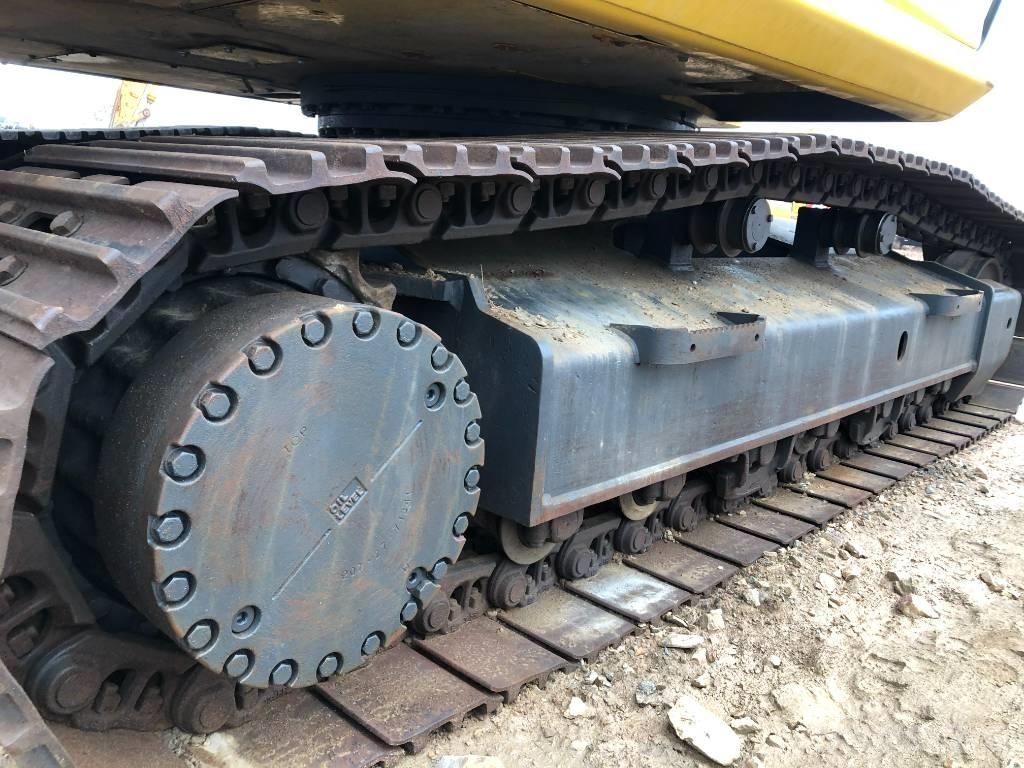 Komatsu 300 -7 Гусеничные экскаваторы