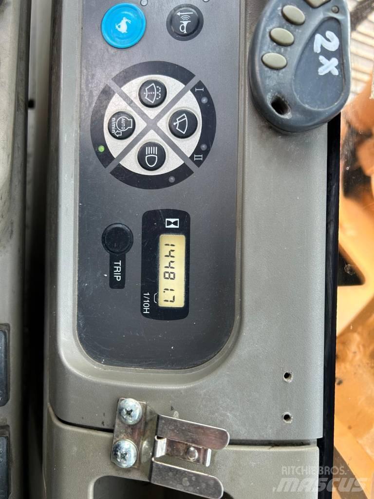 CASE CX 210 B LC Гусеничные экскаваторы