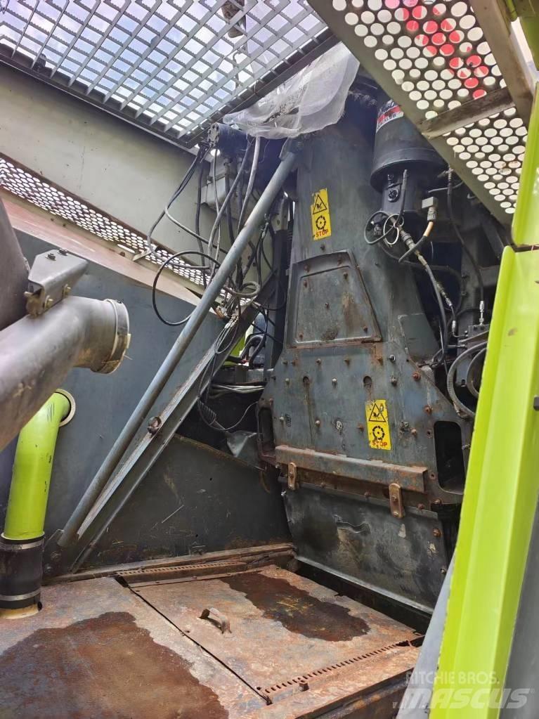 CLAAS Jaguar 870 Самоходные кормоуборочные комбайны