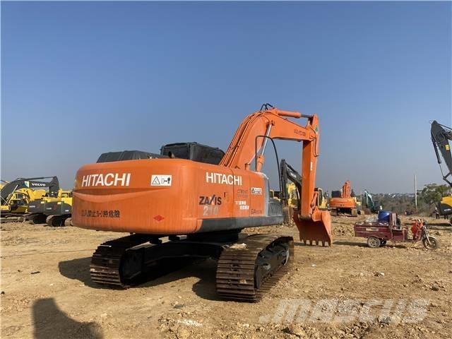 Hitachi ZX210 Гусеничные экскаваторы