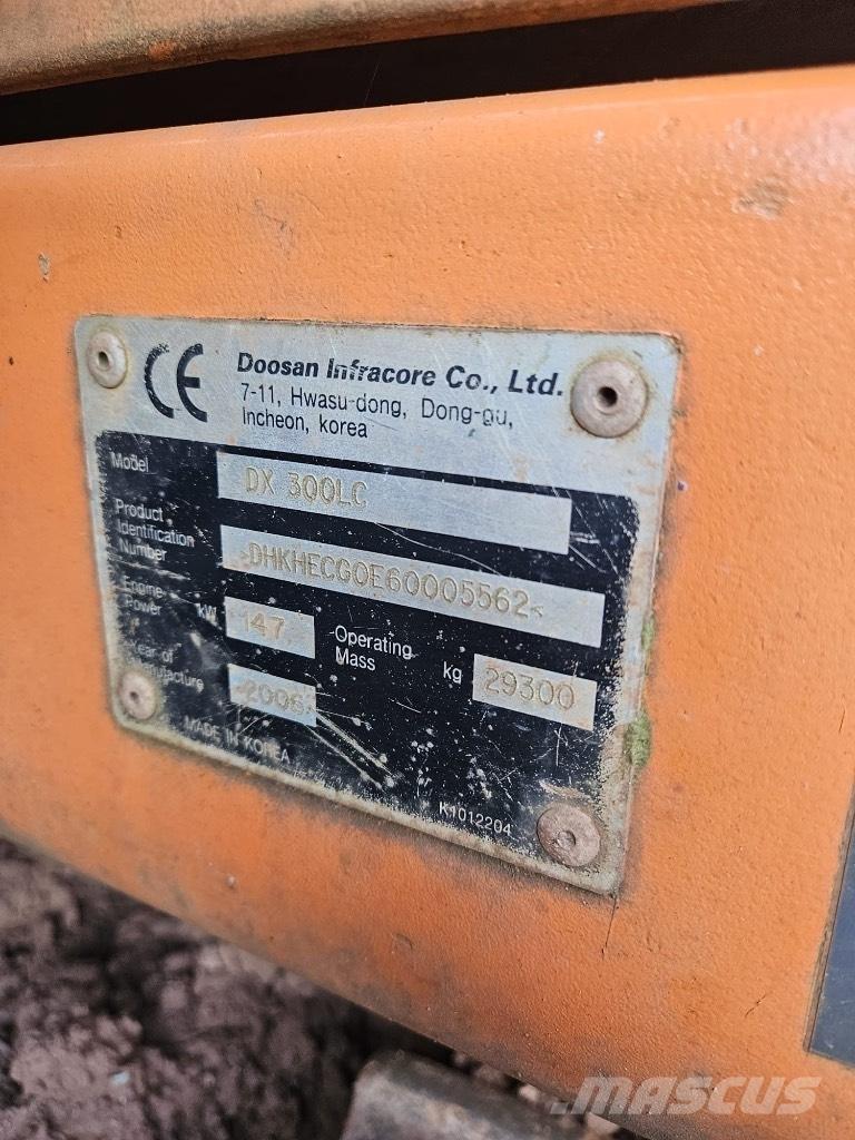 Doosan DX 300 LC-5 Гусеничные экскаваторы