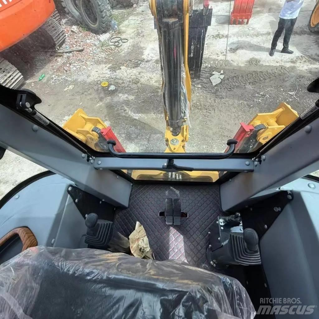 CAT 420 D Экскаваторы-погрузчики