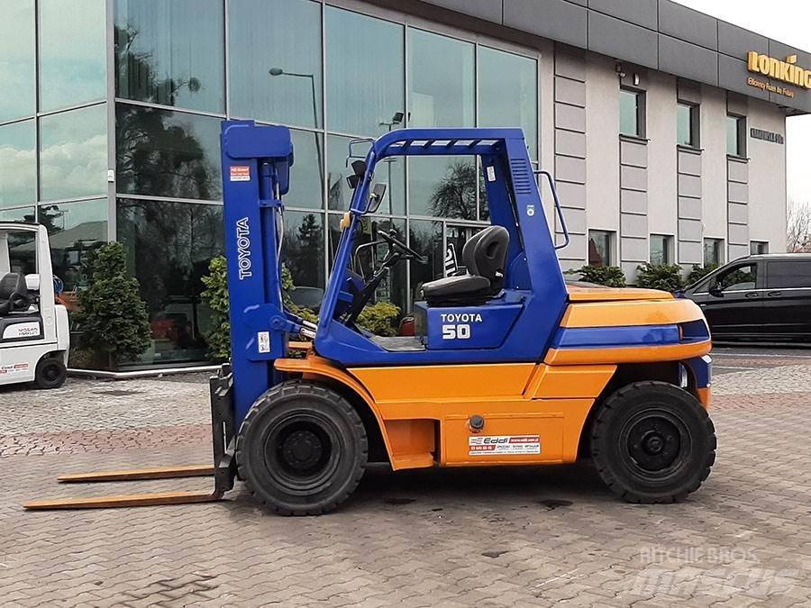Toyota 5FDF50 Дизельные погрузчики
