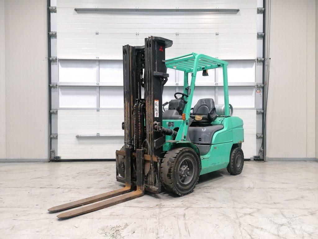 Mitsubishi FG35NT Газовые погрузчики