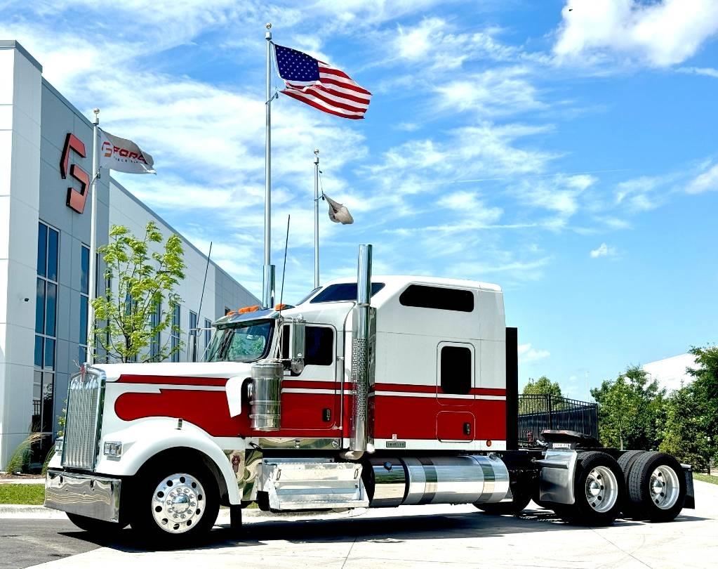 Kenworth W 900 Седельные тягачи