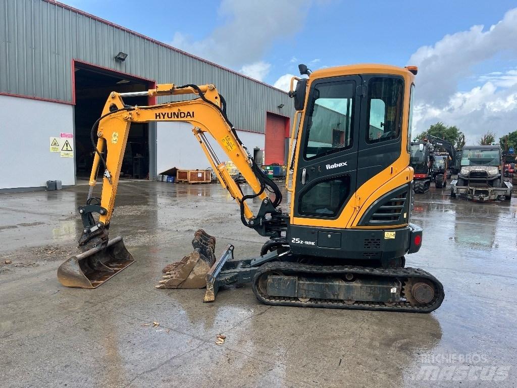 Hyundai R25Z-9 AK Мини-экскаваторы