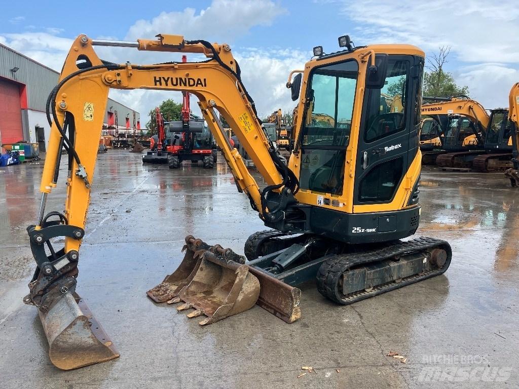 Hyundai R25Z-9 AK Мини-экскаваторы