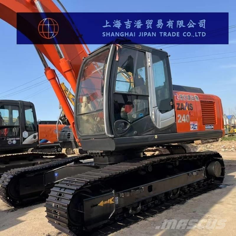 Hitachi ZX 240 Гусеничные экскаваторы