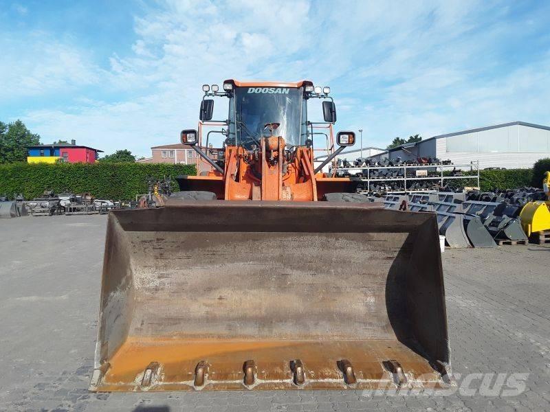 Develon DL350-5 Фронтальные погрузчики