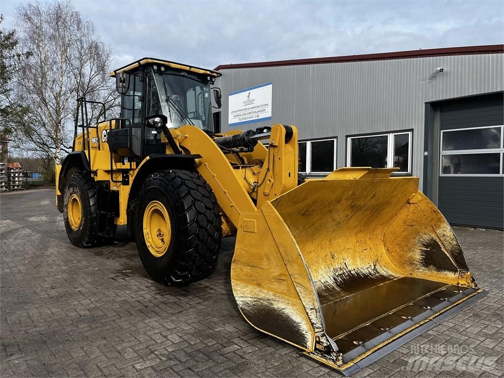 CAT 962 Фронтальные погрузчики