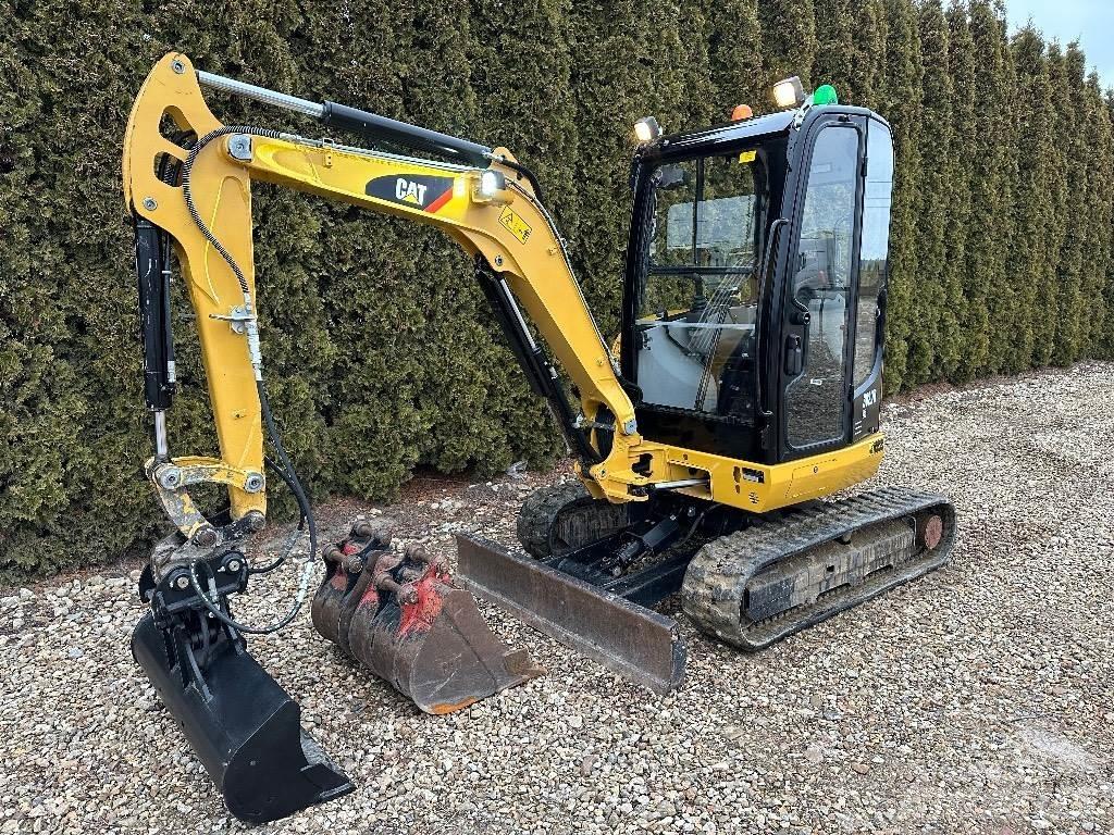 CAT 302.7 D CR Мини-экскаваторы