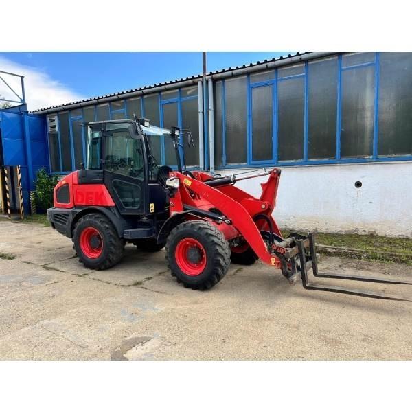 Kubota R082 Фронтальные погрузчики