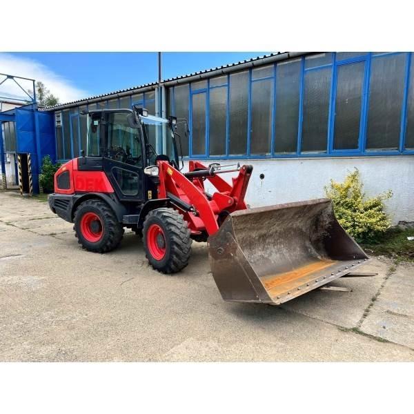 Kubota R082 Фронтальные погрузчики