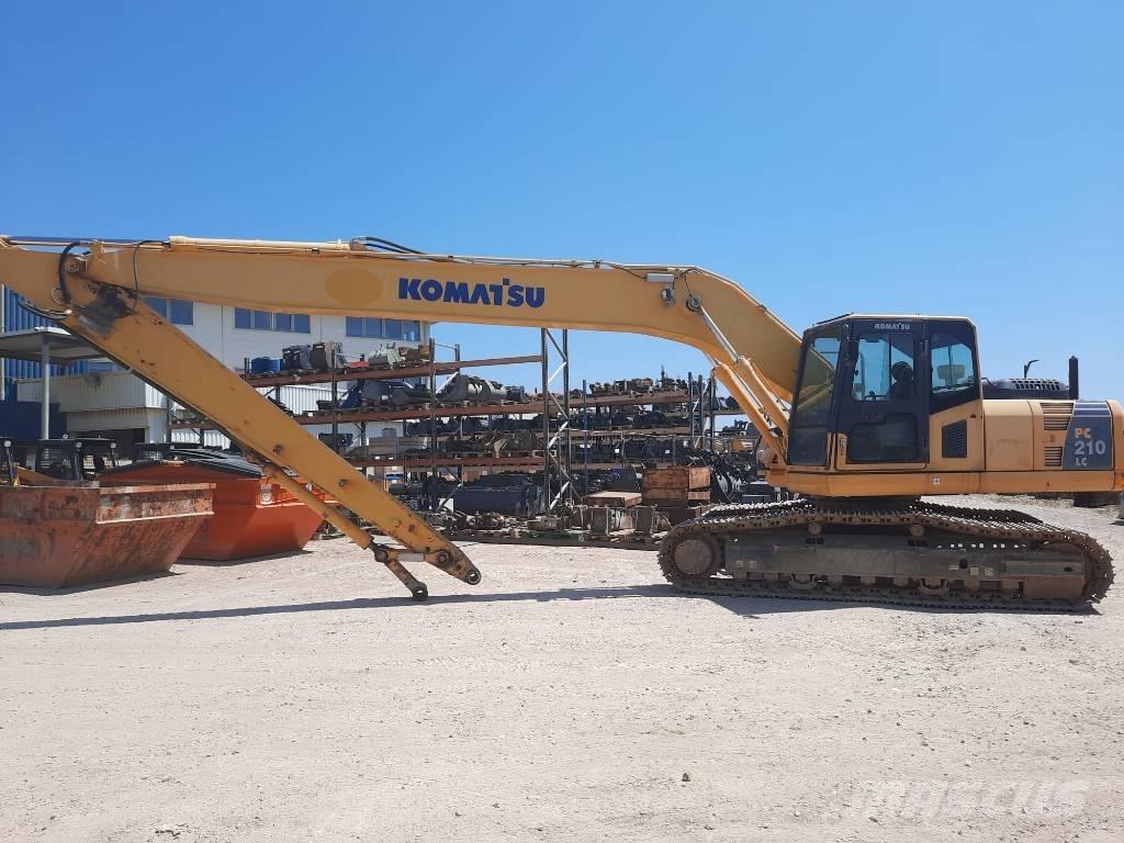 Komatsu PC 210 Гусеничные экскаваторы