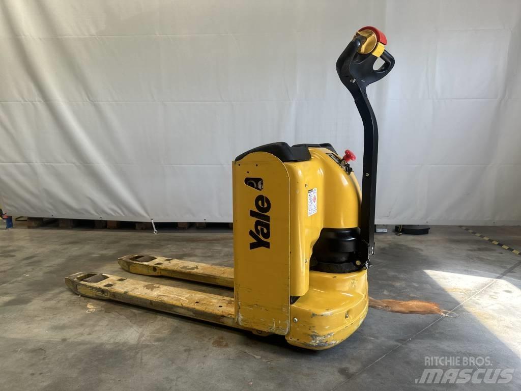 Yale MP16 Ручные электрические тележки