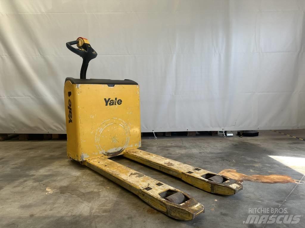 Yale MP16 Ручные электрические тележки