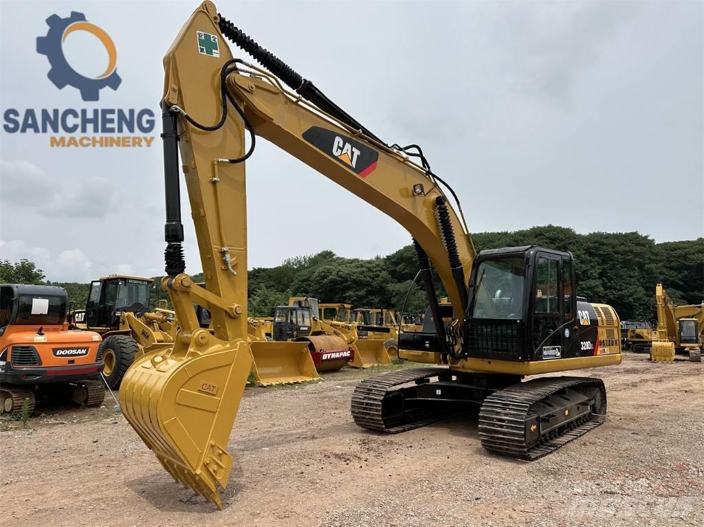 CAT 320 D2L Гусеничные экскаваторы
