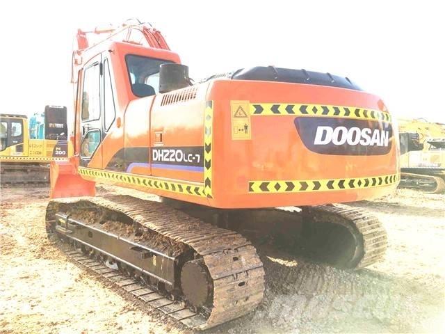 Doosan DH 220 LC-7 Гусеничные экскаваторы