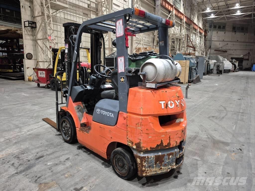 Toyota 7 FGCU 25 Другие складские механизмы