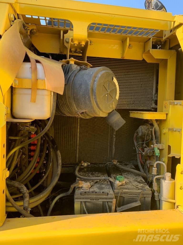 Komatsu PC 130 Гусеничные экскаваторы