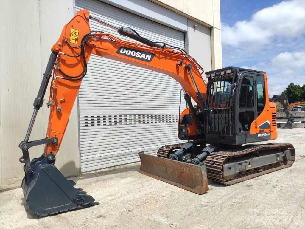 Doosan DX 140 LCR-7 Гусеничные экскаваторы
