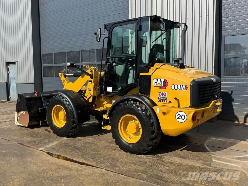 CAT 908M Фронтальные погрузчики