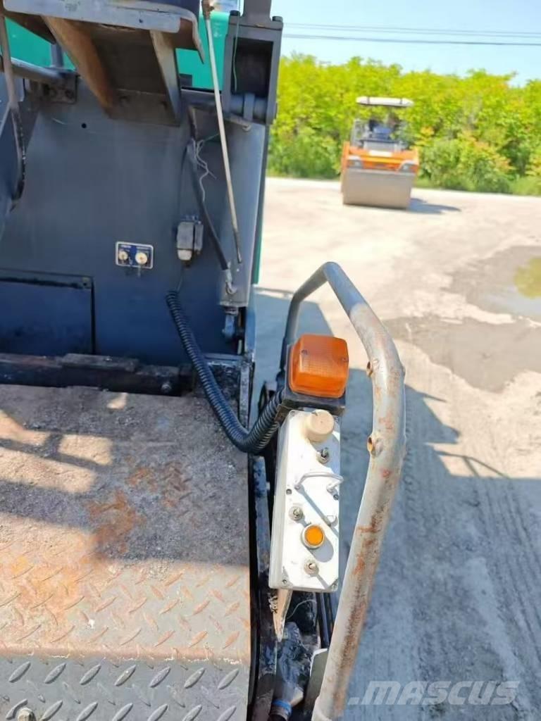 XCMG RP 453 L Асфальтоукладчики