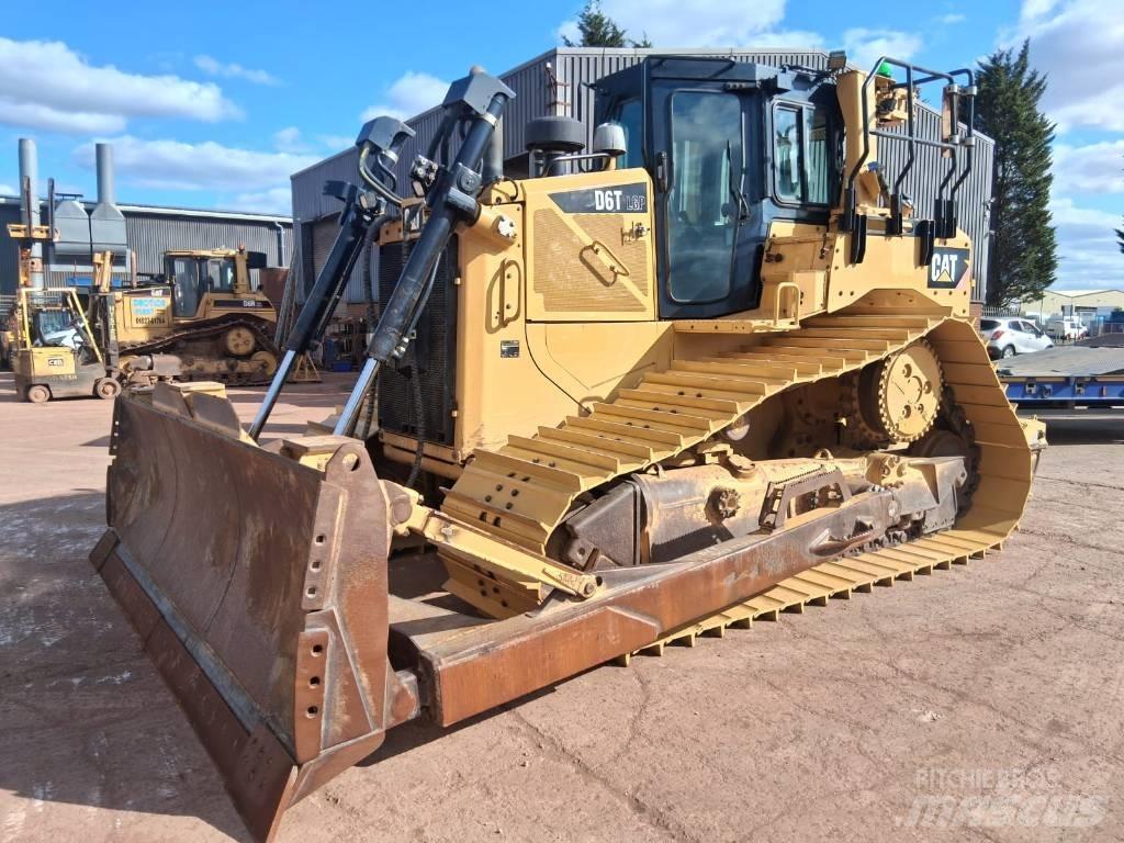 CAT D 6 T LGP Гусеничные бульдозеры