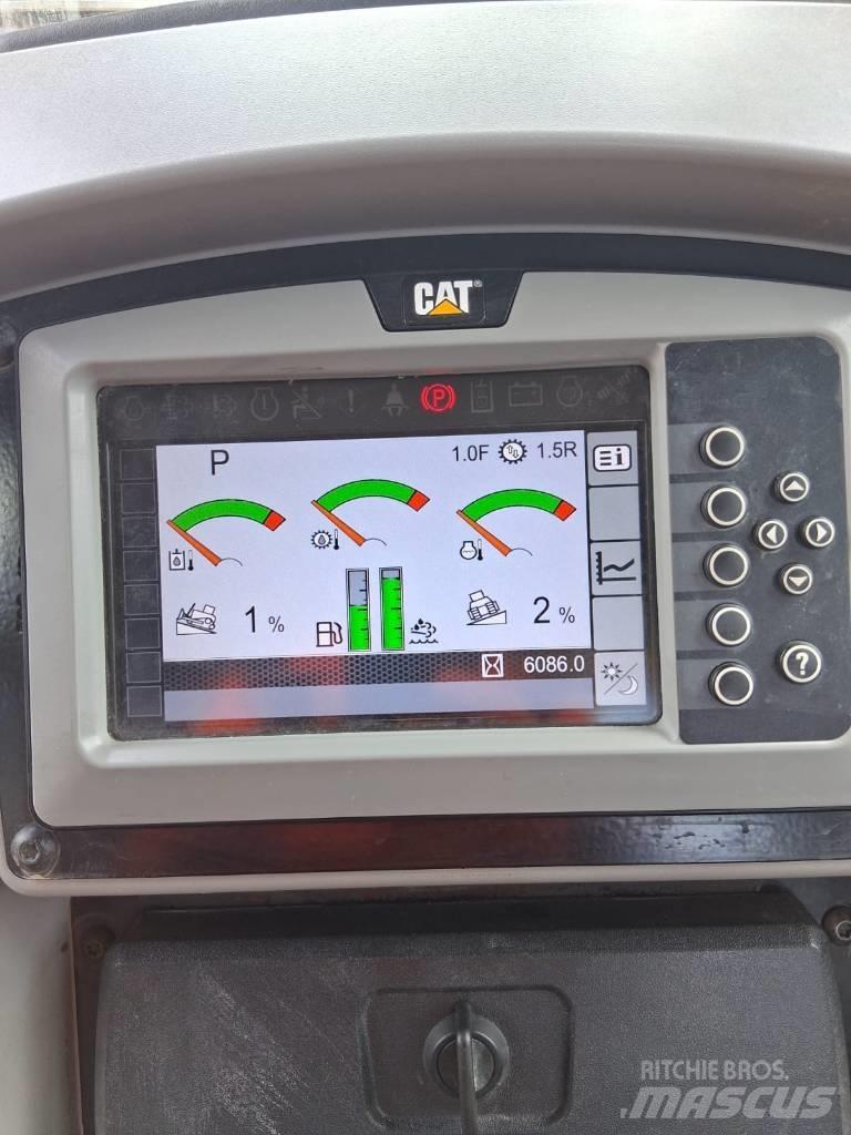 CAT D 6 T LGP Гусеничные бульдозеры