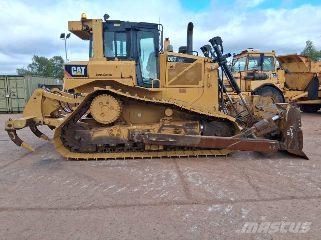 CAT D 6 T LGP Гусеничные бульдозеры