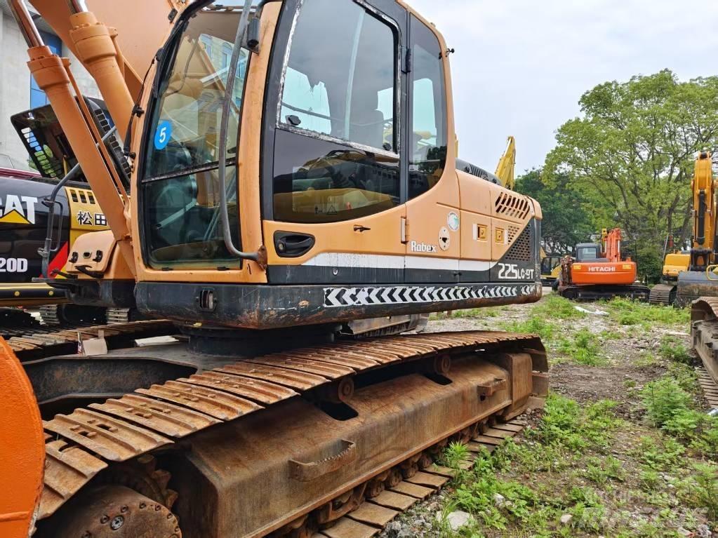 Hyundai R 225LC-9T Гусеничные экскаваторы