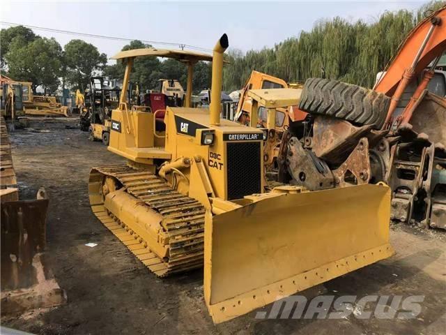 CAT D3C Гусеничные бульдозеры
