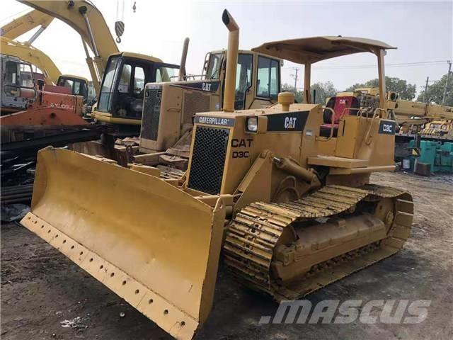 CAT D3C Гусеничные бульдозеры