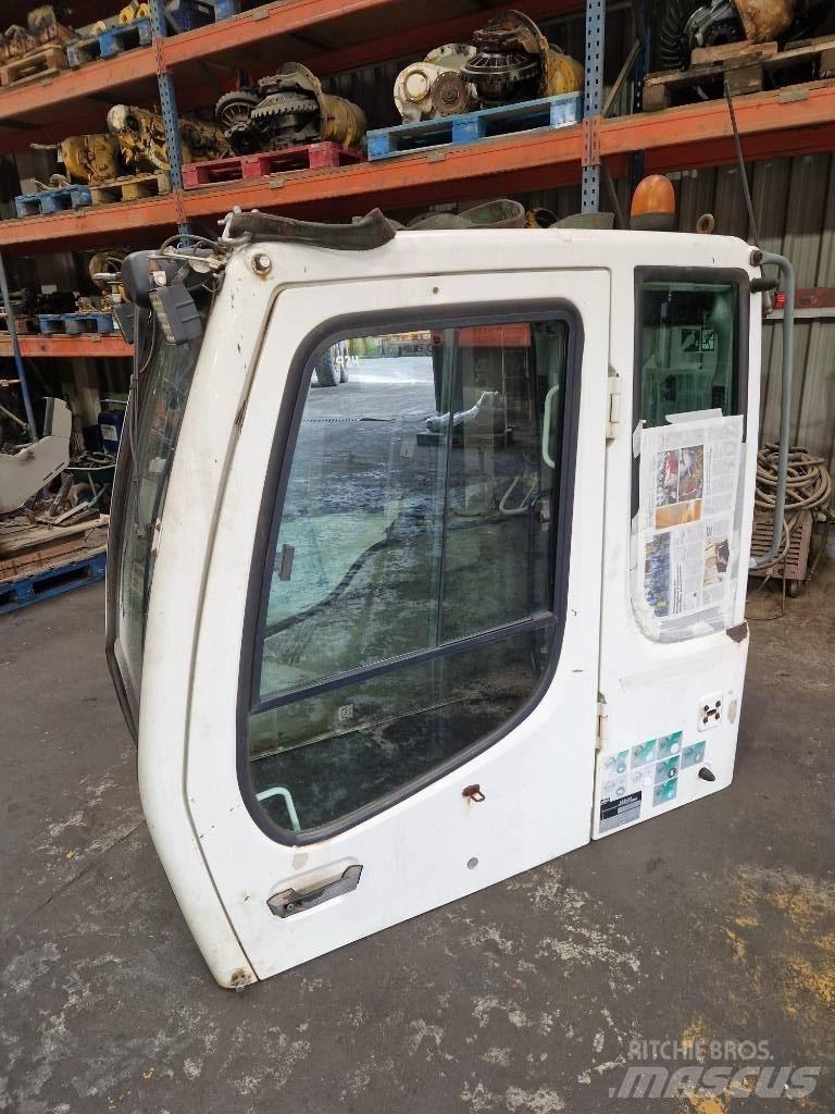 Liebherr A 904 C Кабины и интерьер