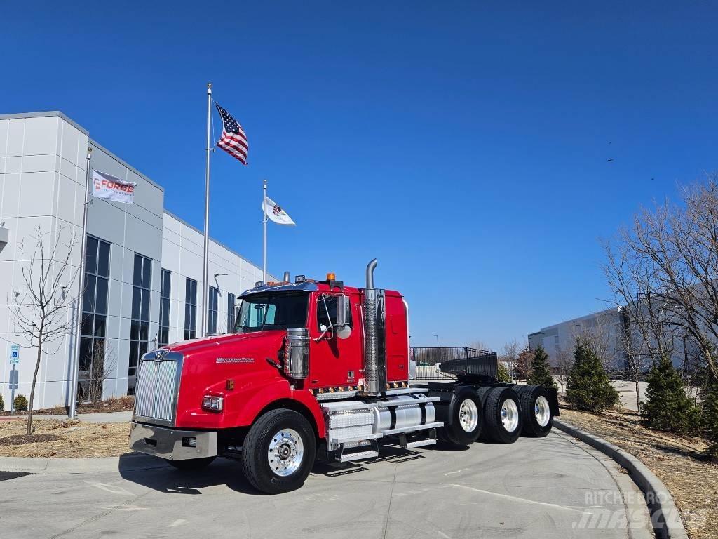 Western Star 4900 SB Седельные тягачи