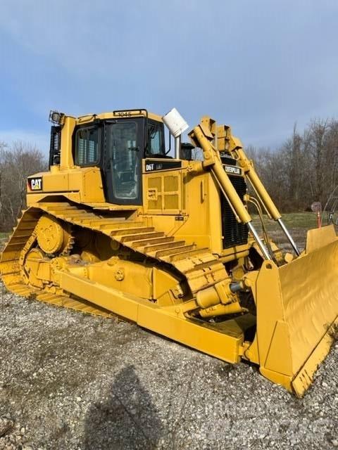 CAT D 6 T LGP Гусеничные бульдозеры