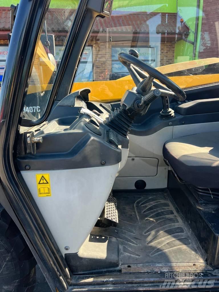 CAT TH 407 C Телескопические погрузчики