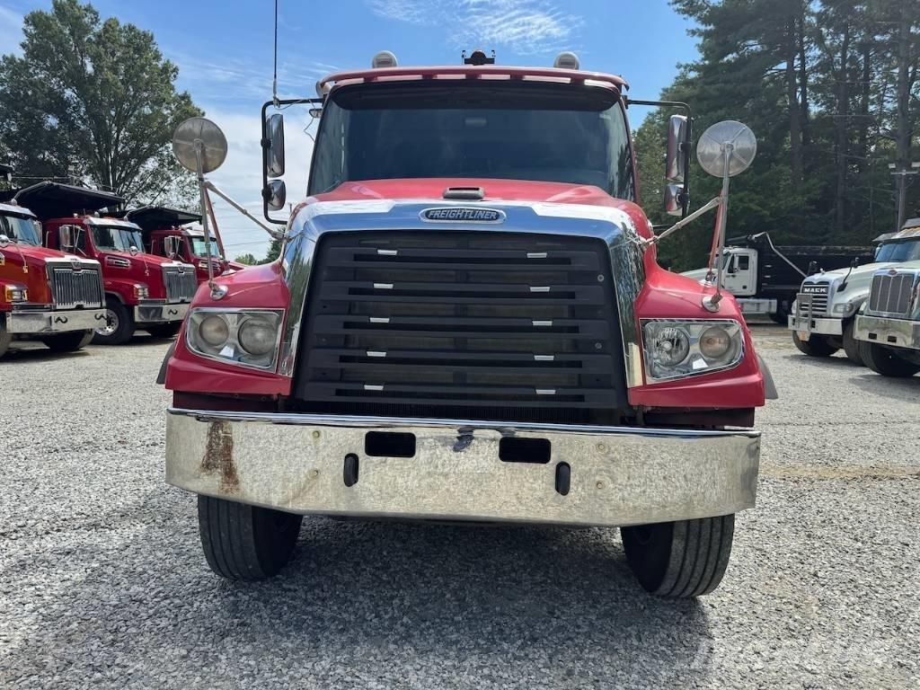 Freightliner 114 SD Грузовики-Самосвалы