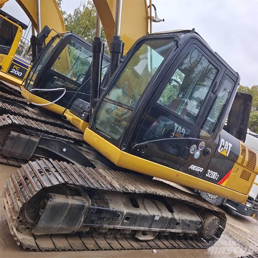 CAT 320 D Гусеничные экскаваторы
