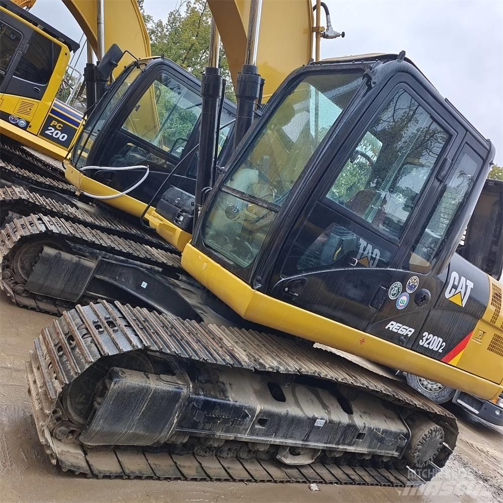 CAT 320 D Гусеничные экскаваторы