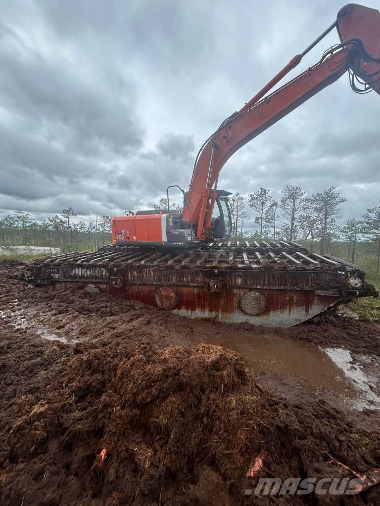 Hitachi 250 Экскаваторы-амфибии