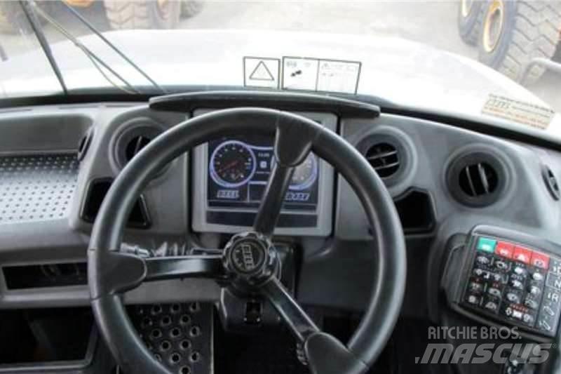 Bell B45E Шарнирно-сочленённые самосвалы