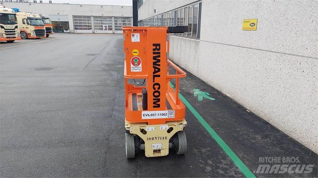 JLG 1230ES Разные подъемники и вышки
