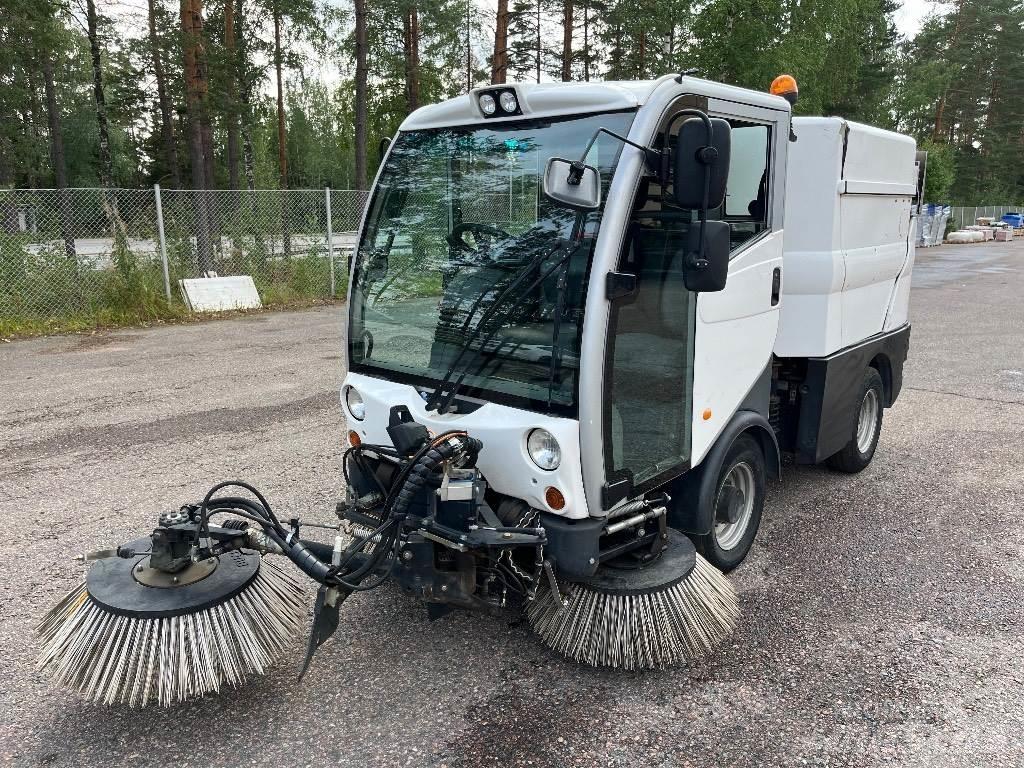 Bucher 2020XL Вакуумные уборочные машины