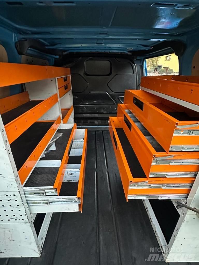 Ford Custom Изотермический фургон