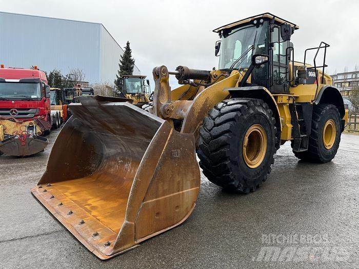 CAT 966M Фронтальные погрузчики