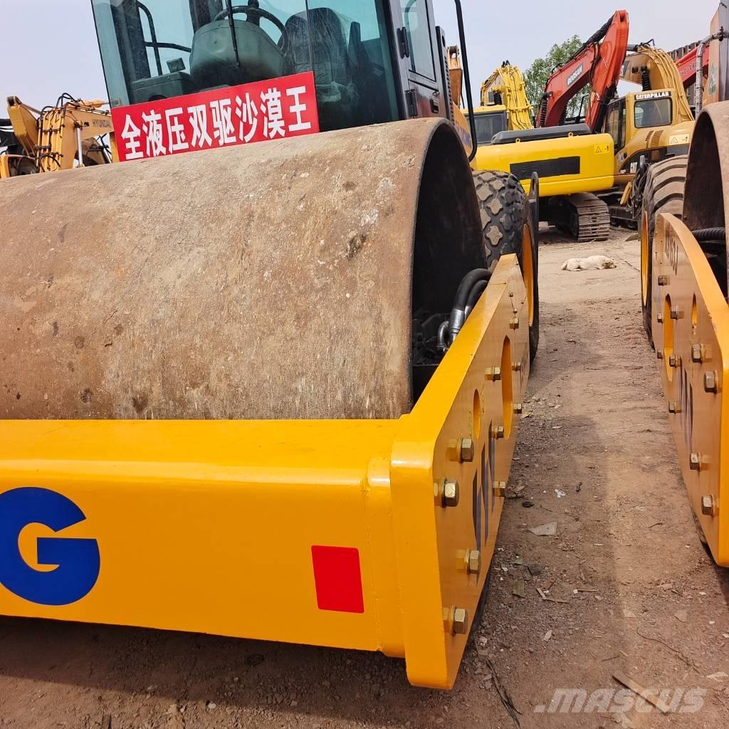 XCMG XS 143J Гусеничные экскаваторы